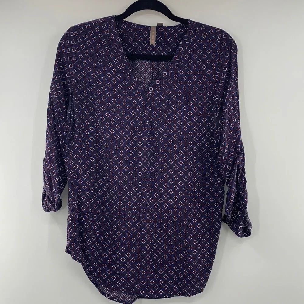 3For$20 Brian & Em Blue & Burgundy Print Blouse size small